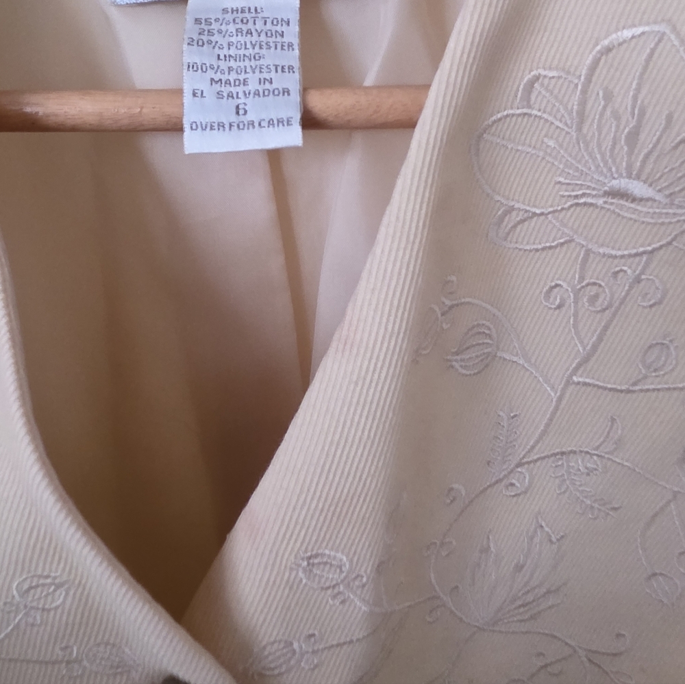 Vintage 90s Casual Corners Embroidered Vest Womens 6 Yellow Cotrage Core Preppy - Picture 5 of 9